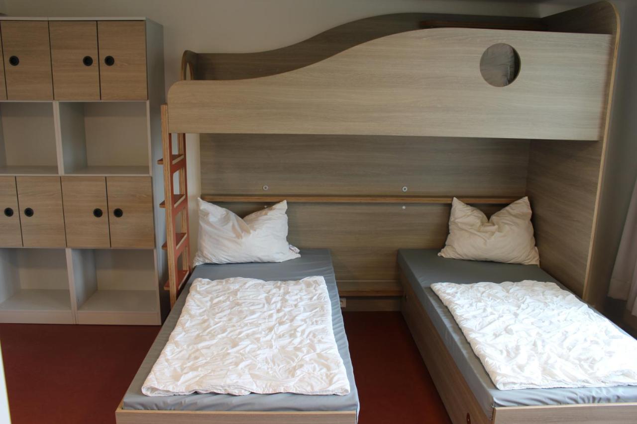 Dreibettzimmer mit Bad